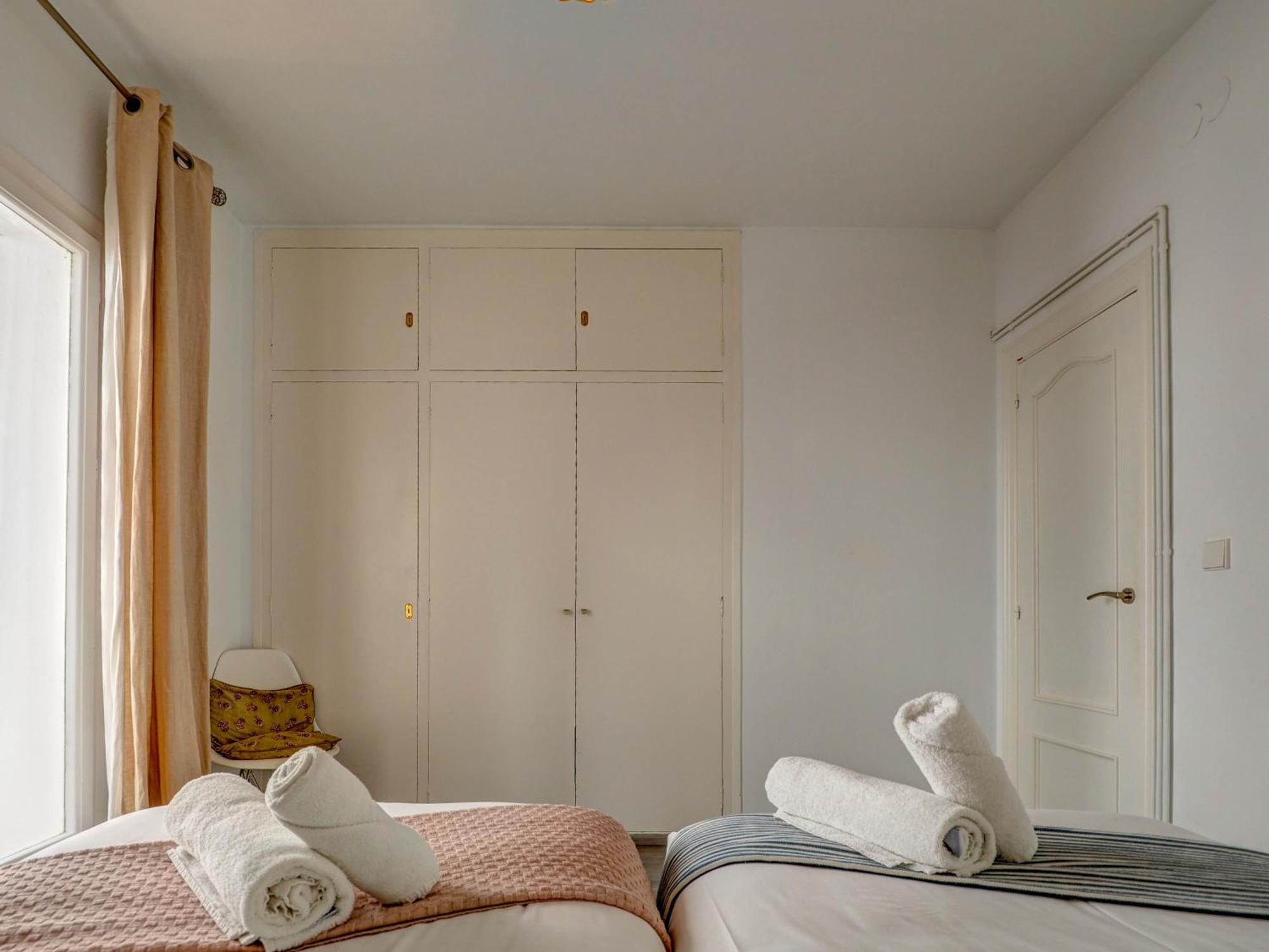 The Lilium Apartment By Hello Homes Σίτζες Εξωτερικό φωτογραφία